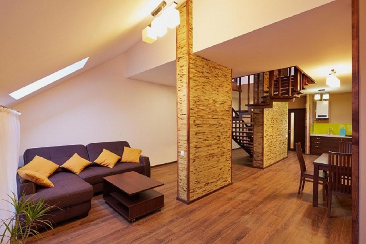 Apartment On Lychakivska Lemberg Exterior foto